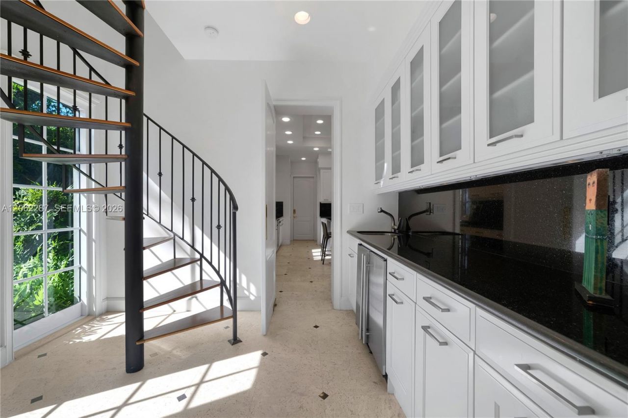 3460 S Moorings Way , Miami, FL 33133 Photo