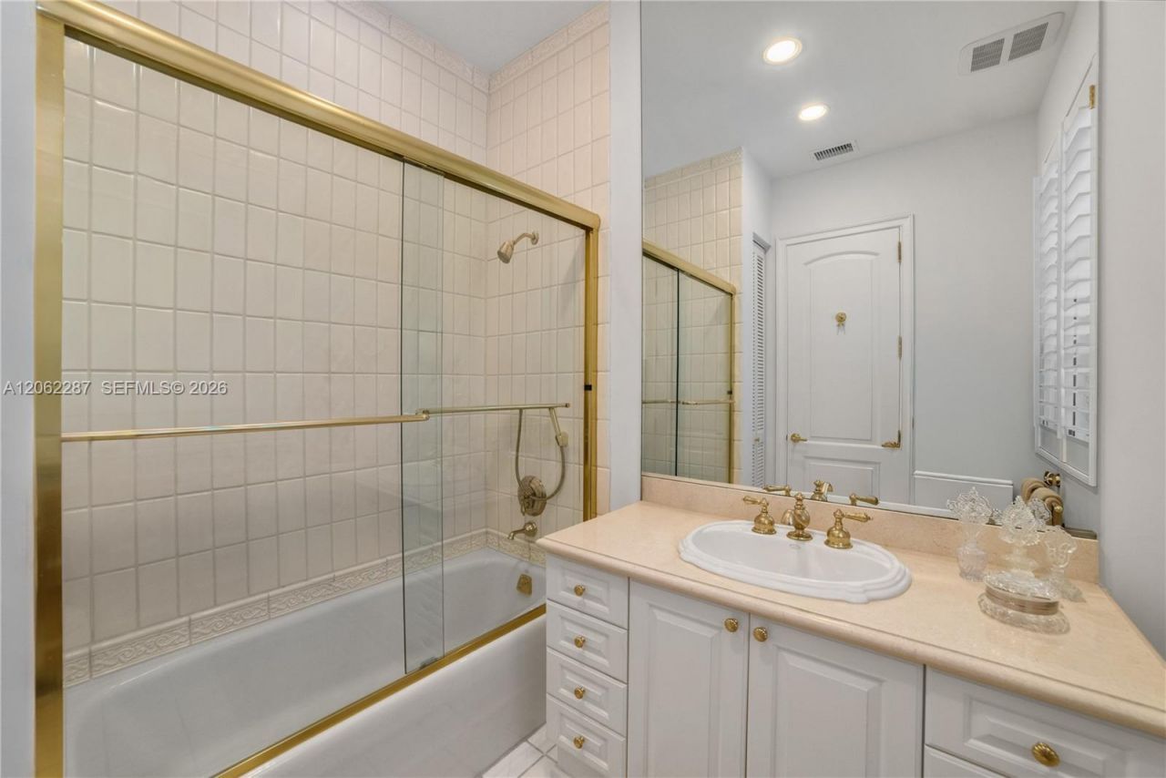 3460 S Moorings Way , Miami, FL 33133 Photo