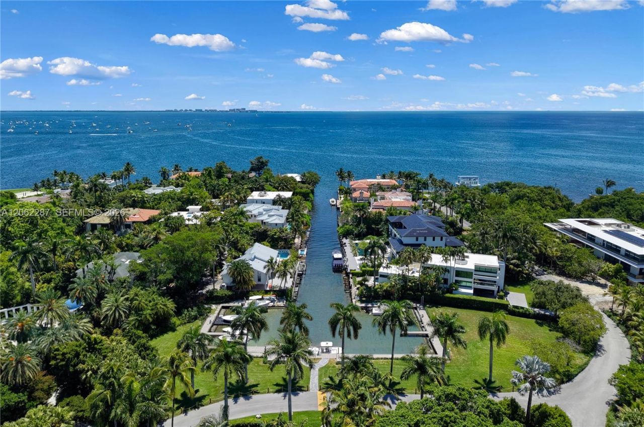 3460 S Moorings Way , Miami, FL 33133 Photo