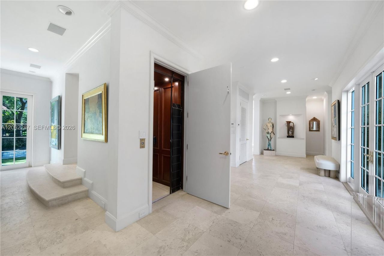 3460 S Moorings Way , Miami, FL 33133 Photo