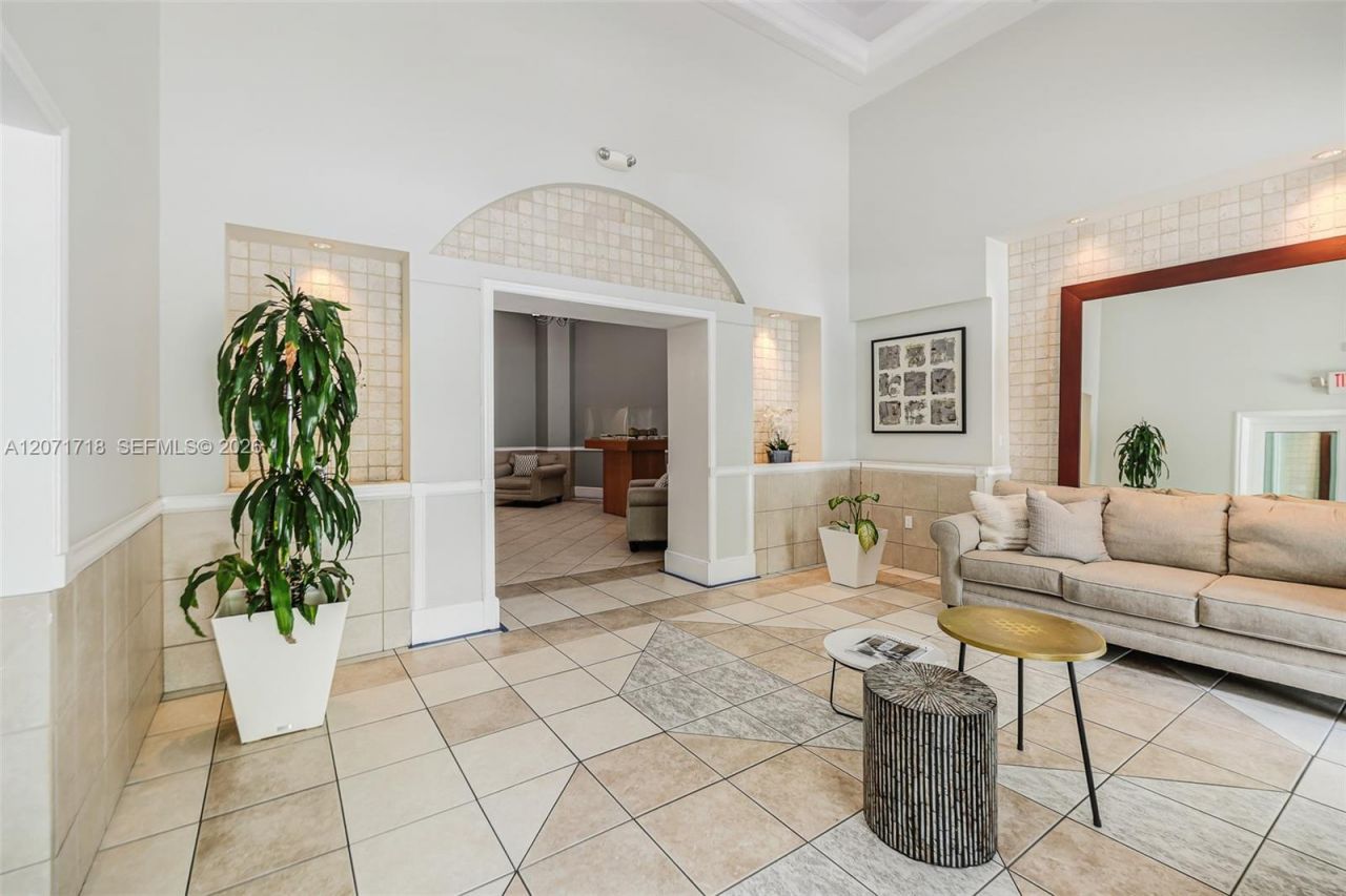 50 Menores Ave, Unit 820, Coral Gables, FL 33134 Photo