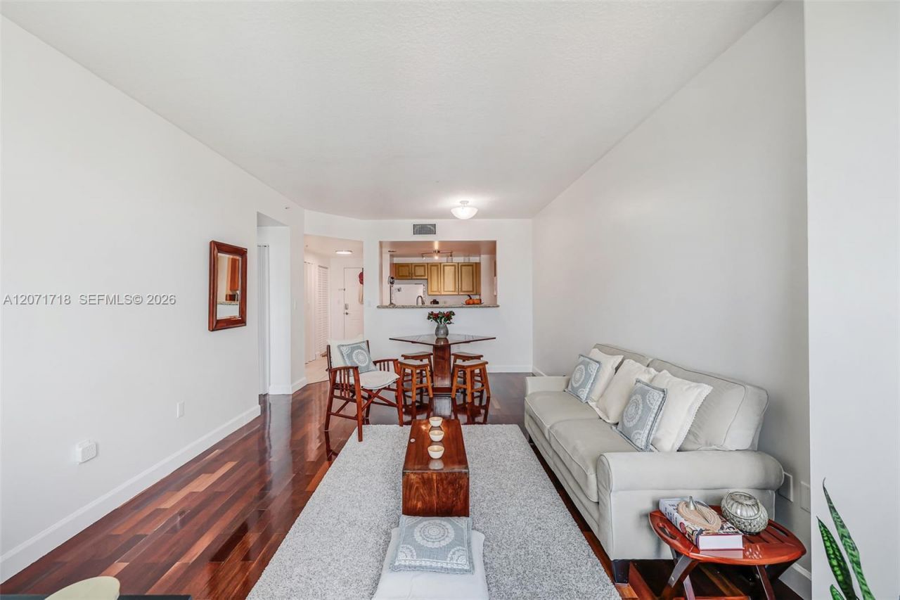 50 Menores Ave, Unit 820, Coral Gables, FL 33134 Photo