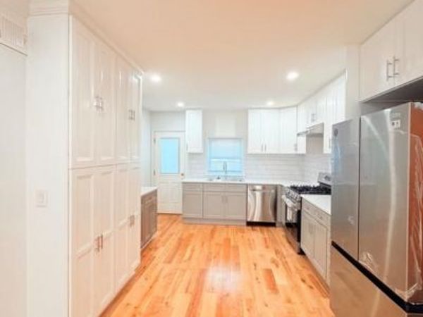 2321 S FRONT STREET, PHILADELPHIA, PA 19148