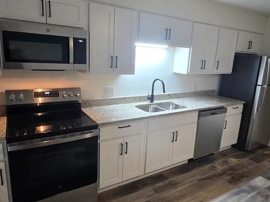 22 S Saint John Street, Unit 2ND FL, Schuylkill Haven, PA 17972 Main Photo