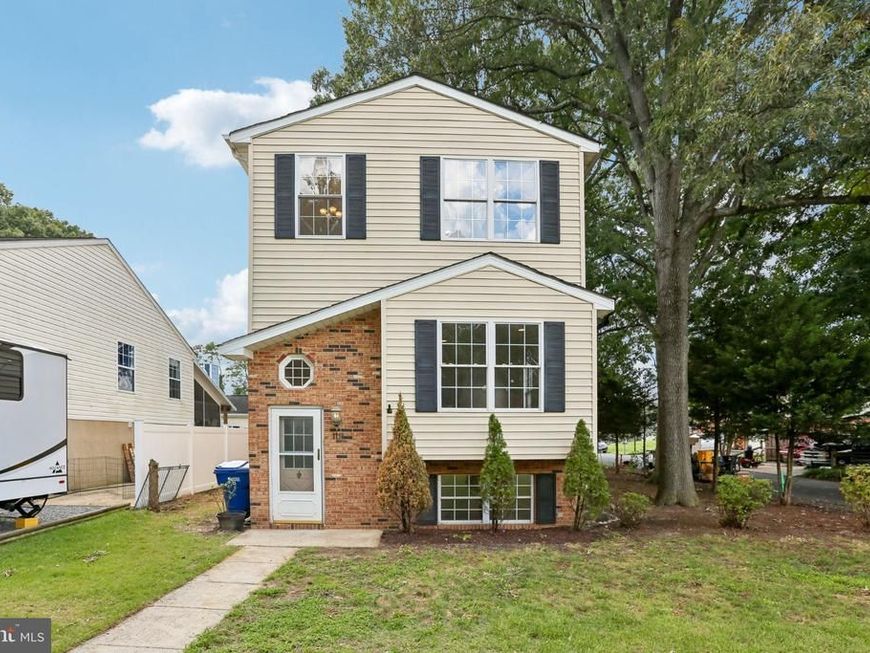 7736 Woodlawn Avenue , Pasadena, MD 21122 Main Photo