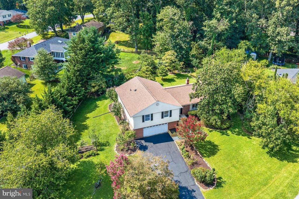 6 ROSENEATH COURT, OLNEY, MD 20832
