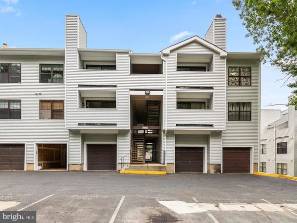 1605 CARRIAGE HOUSE TERRACE, Unit 1605-F, SILVER SPRING, MD 20904
