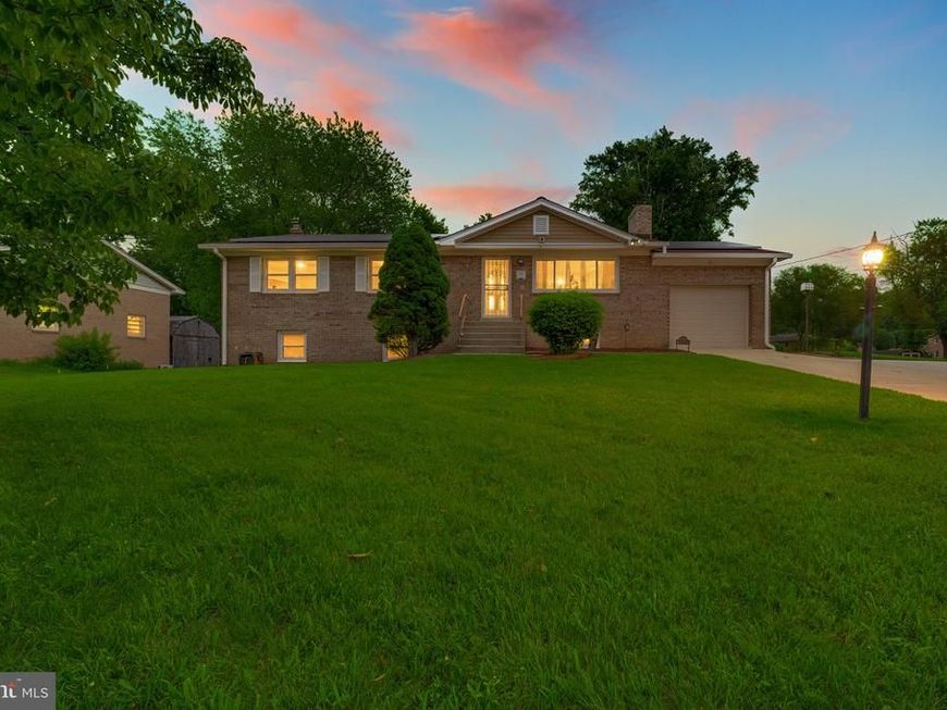 11729 Redwood Drive E , Brandywine, MD 20613 Main Photo