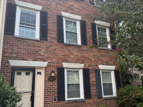 6925 STORCH CIRCLE , LANHAM, MD 20706