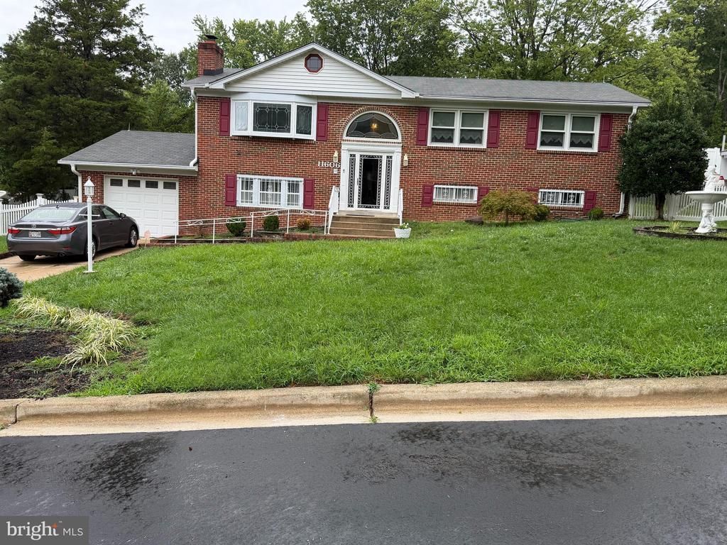 11606 ZAREH DRIVE , CLINTON, MD 20735