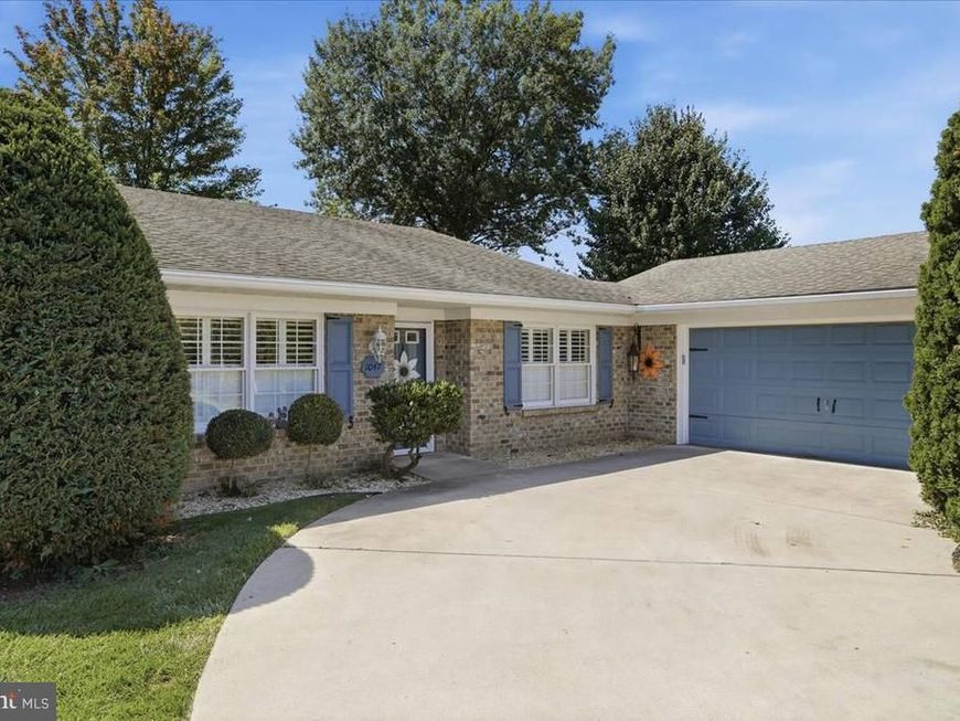 1047 Benjamin Place, Hagerstown, MD 21742 Main Photo