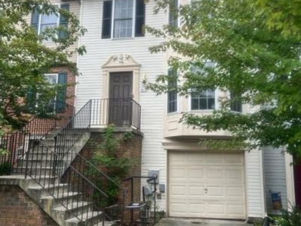 919 MERCER DRIVE , HAGERSTOWN, MD 21742