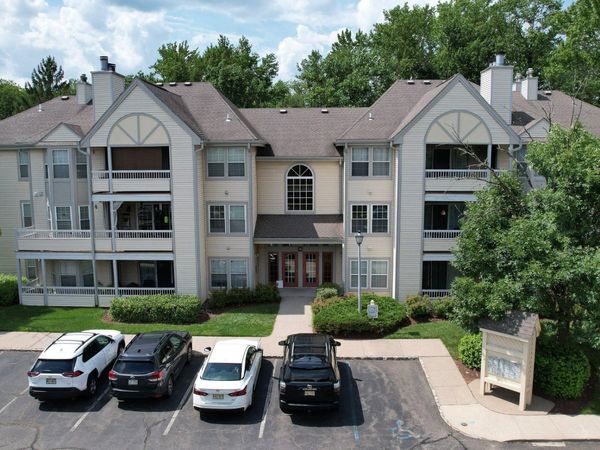 113 CASCADE COURT, Unit 11, WEST WINDSOR, NJ 08540