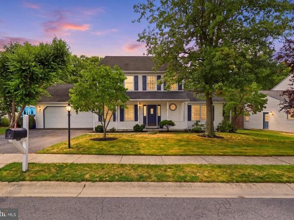9 WINDSOR WAY, CAMP HILL, PA 17011