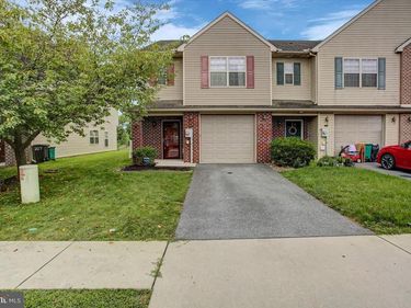 209 MERIWEATHER DRIVE, CHAMBERSBURG, PA 17201