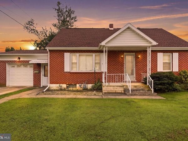 431 W. SIXTH ST., WAYNESBORO, PA 17268