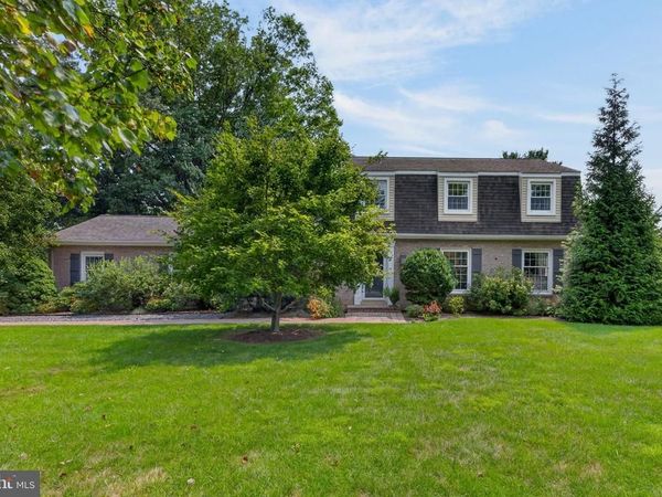 2551 PONDEROSA DRIVE, LANCASTER, PA 17601