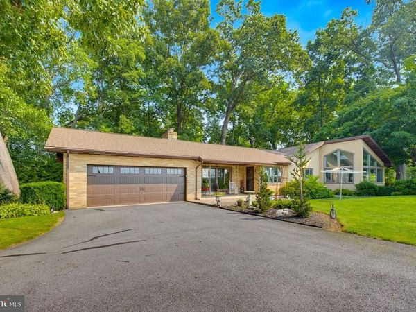1772 BECKER ROAD, MANHEIM, PA 17545