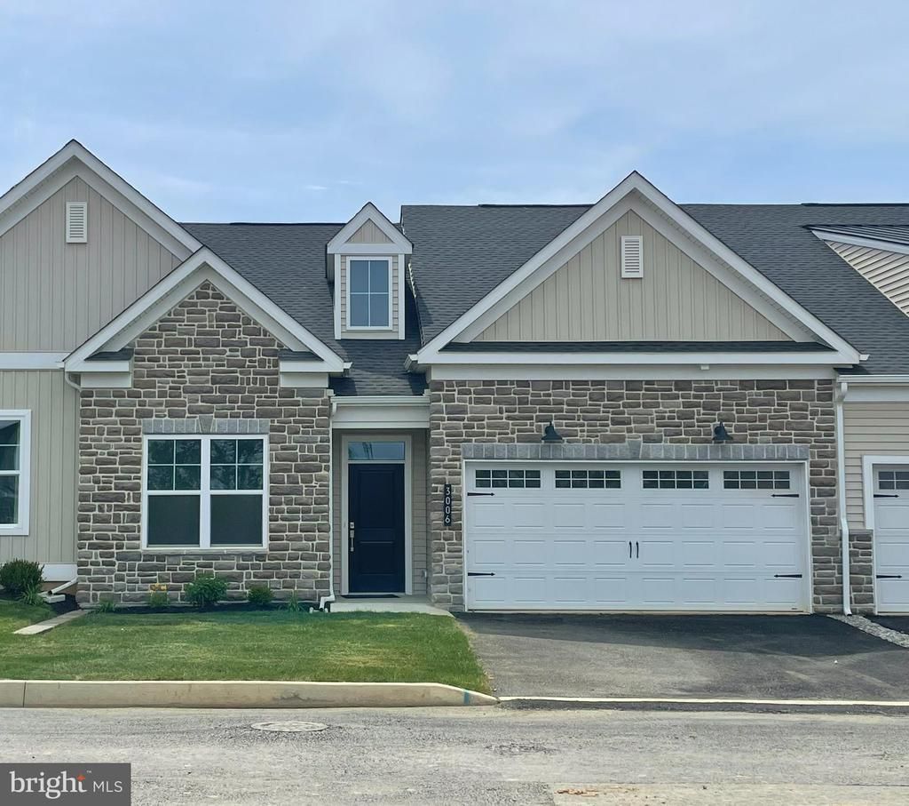 3006 NORTH CIDER DRIVE , WHITEHALL, PA 18052