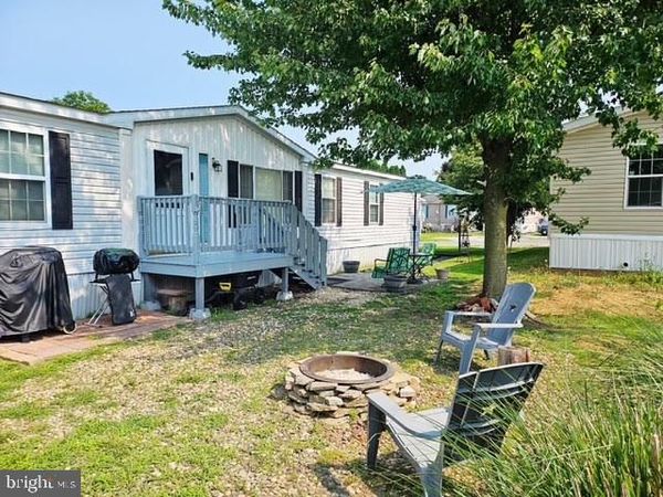 521 PALM CITY PARK, ANNVILLE, PA 17003