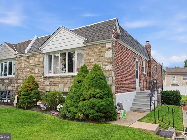 2012 TOMLINSON, PHILADELPHIA, PA 19116