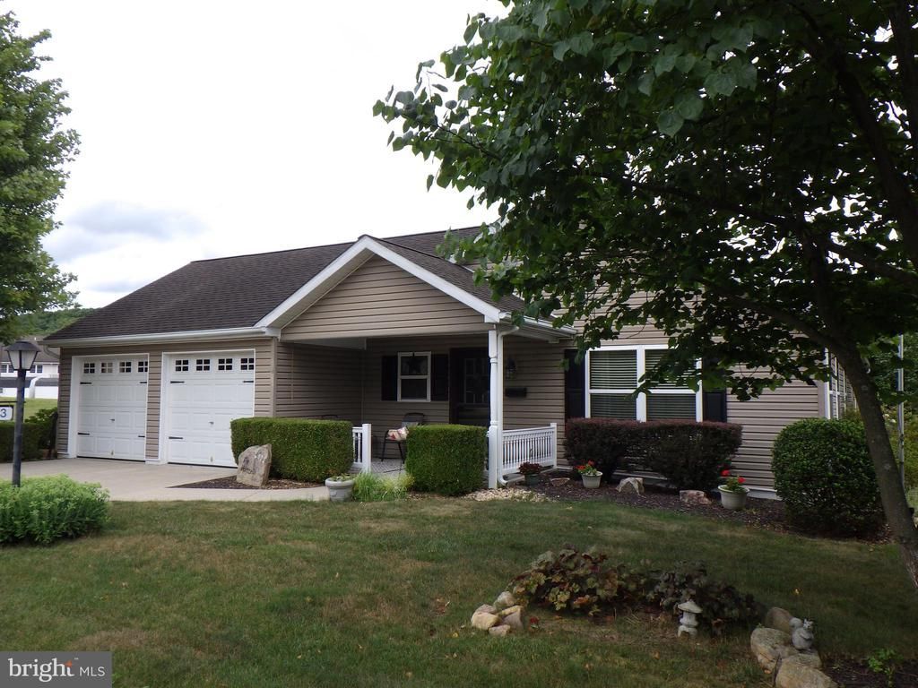 13 BEAUTY MARY WAY , PINE GROVE, PA 17963