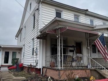 102 N TULPEHOCKEN STREET, PINE GROVE, PA 17963