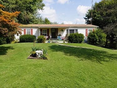 4040 BROWNTON ROAD, FELTON, PA 17322