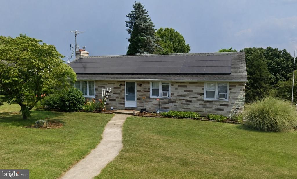 5 MONTICELLO AVENUE, SPRING GROVE, PA 17362