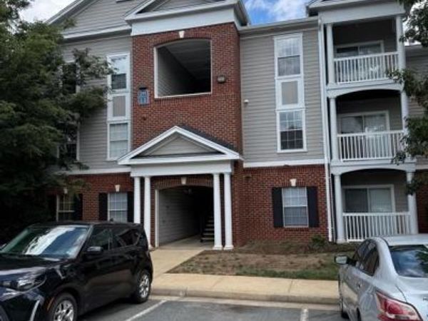 195 YELLOWSTONE DRIVE, Unit 302, CHARLOTTESVILLE, VA 22903