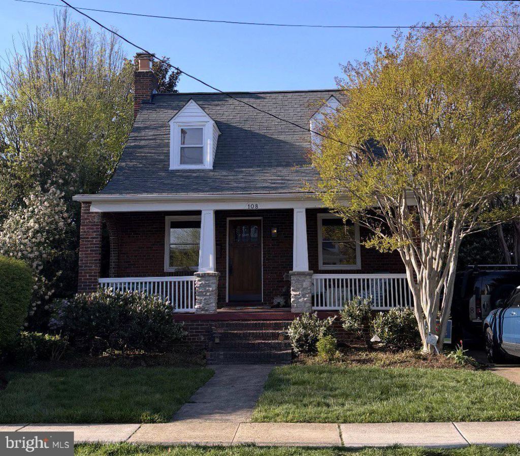 108 Stewart Avenue, Alexandria, VA 22301 Main Photo