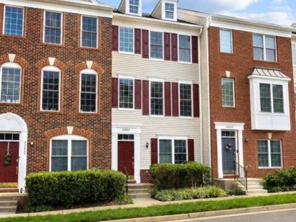 42845 SYKES TER, CHANTILLY, VA 20152