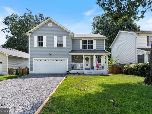 22 2ND, COLONIAL BEACH, VA 22443