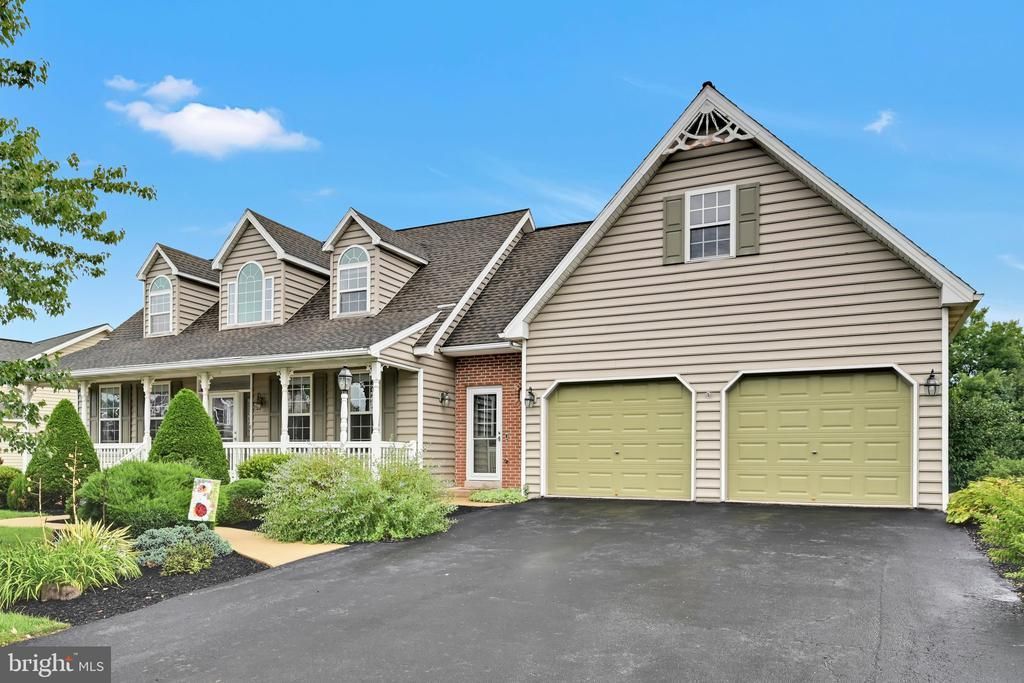 1310 HARVEST DRIVE , DENVER, PA 17517
