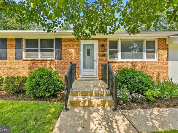 8618 LANTERN LANE, CLINTON, MD 20735