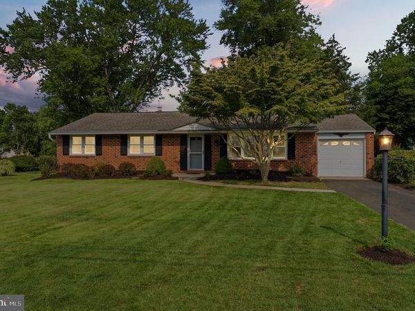 71 CHEROKEE ROAD, DOYLESTOWN, PA 18901
