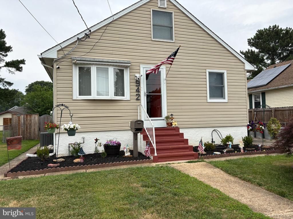 942 WOODLYNN ROAD, ESSEX, MD 21221