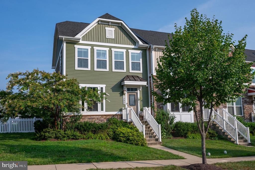 1290 VILLAGE GREEN WAY , BRUNSWICK, MD 21716