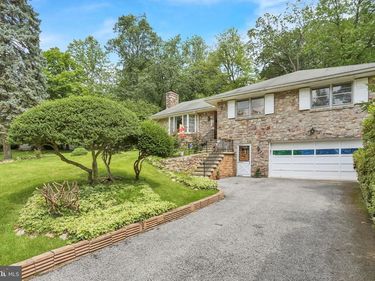 1317 LORRAINE ROAD, READING, PA 19604