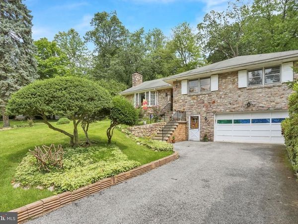 1317 LORRAINE ROAD, READING, PA 19604