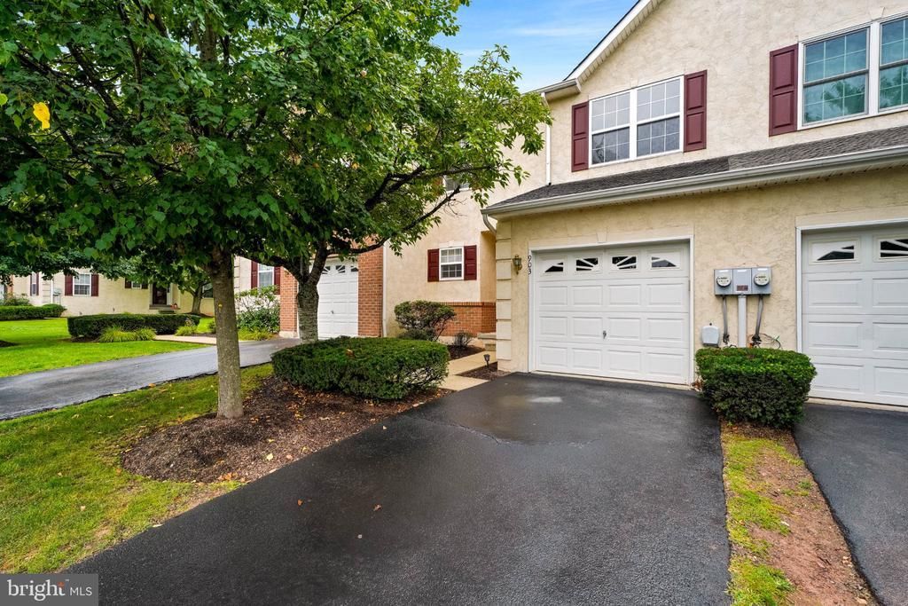 903 CARRINGTON DRIVE, RED HILL, PA 18076