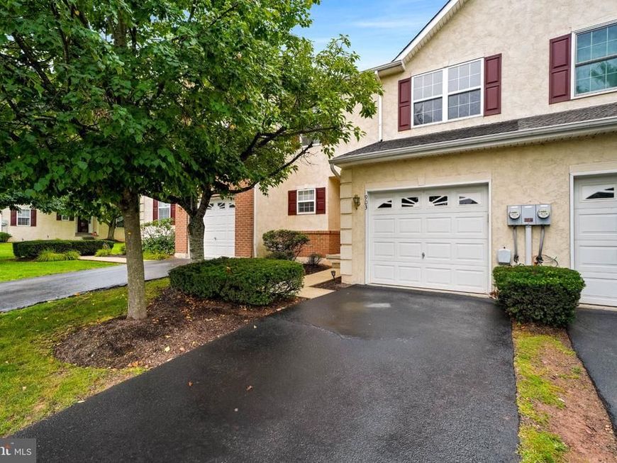903 Carrington Drive, Red Hill, PA 18076 Main Photo
