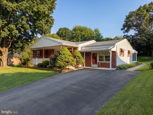 9421 E SPRINGFIELD , SEVEN VALLEYS, PA 17360