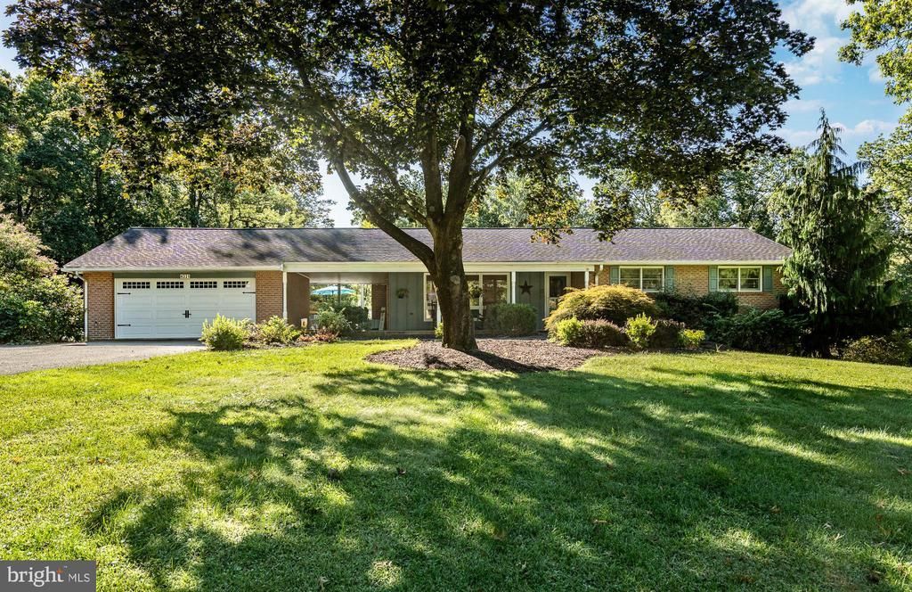 4331 E CAMPBELL ROAD , PENNSBURG, PA 18073