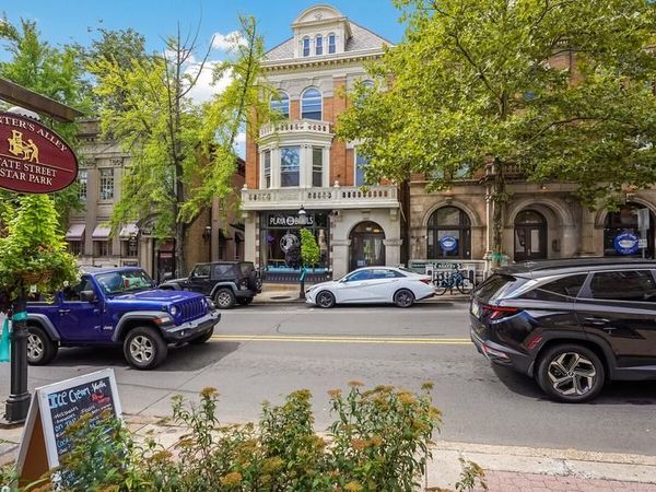 22 N MAIN STREET, UNIT 5, DOYLESTOWN, PA 18901