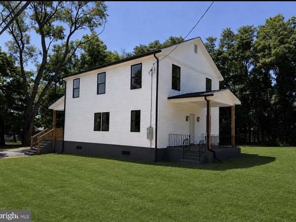 2620 NEW FALLS RD , LEVITTOWN, PA 19056