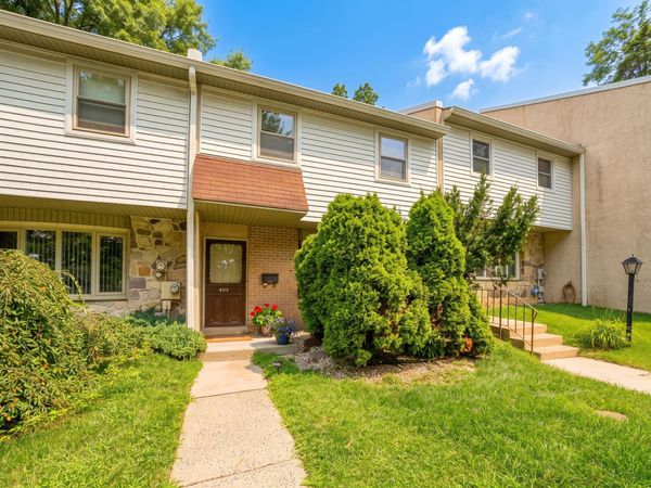 403 WOODSIDE CIRCLE, DRESHER, PA 19025