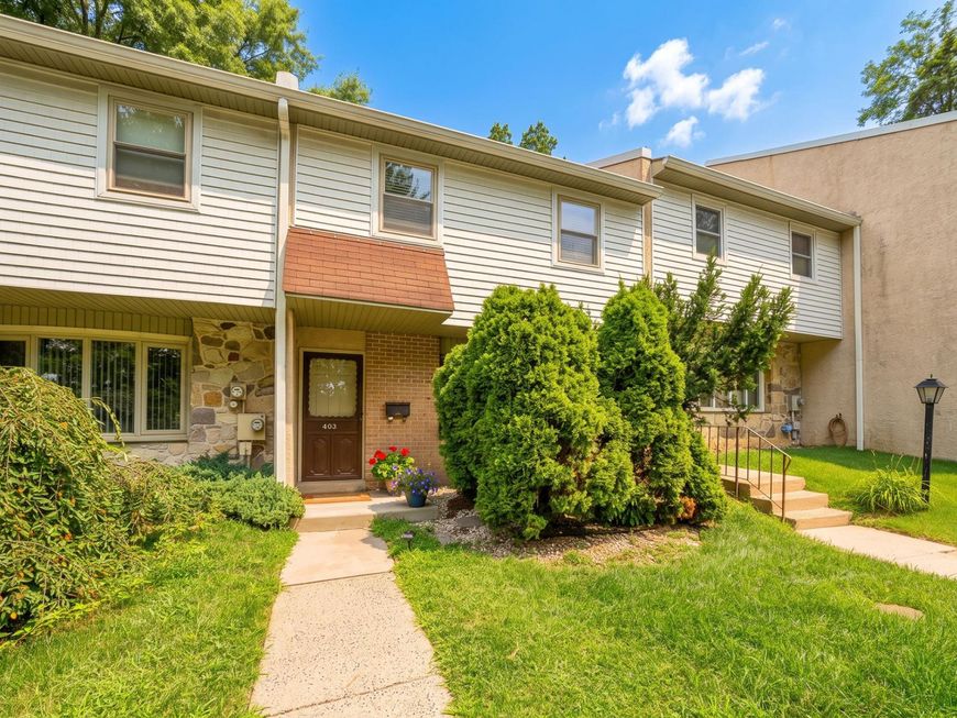 403 Woodside Circle, Dresher, PA 19025 Main Photo