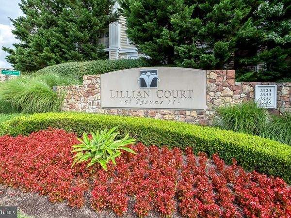 1645 INTERNATIONAL, Unit 221, WEST MCLEAN, VA 22102