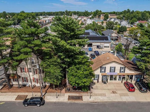 9 S WASHINGTON STREET, HAMMONTON, NJ 08037